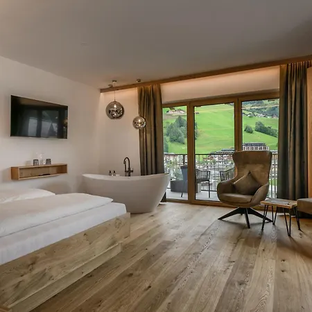 Hotel Hubertushof 4*