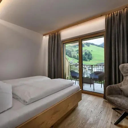 Hotel Hubertushof 4*