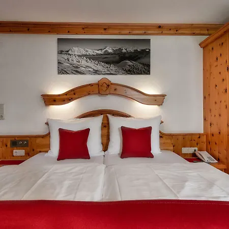 Hubertushof Отель 4*