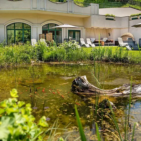 Hubertushof Hotel 4*